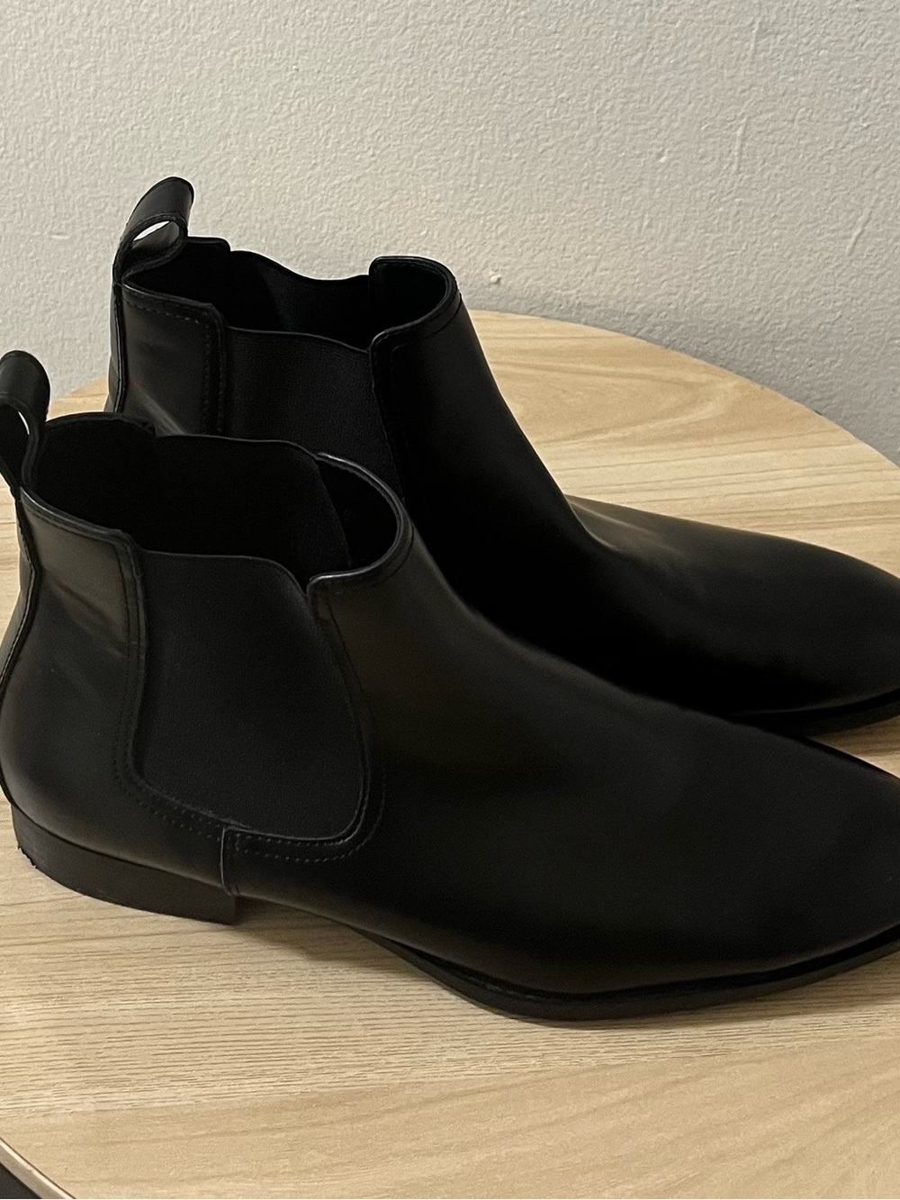 Zara Men's Black Leather-Like Chukka Boots